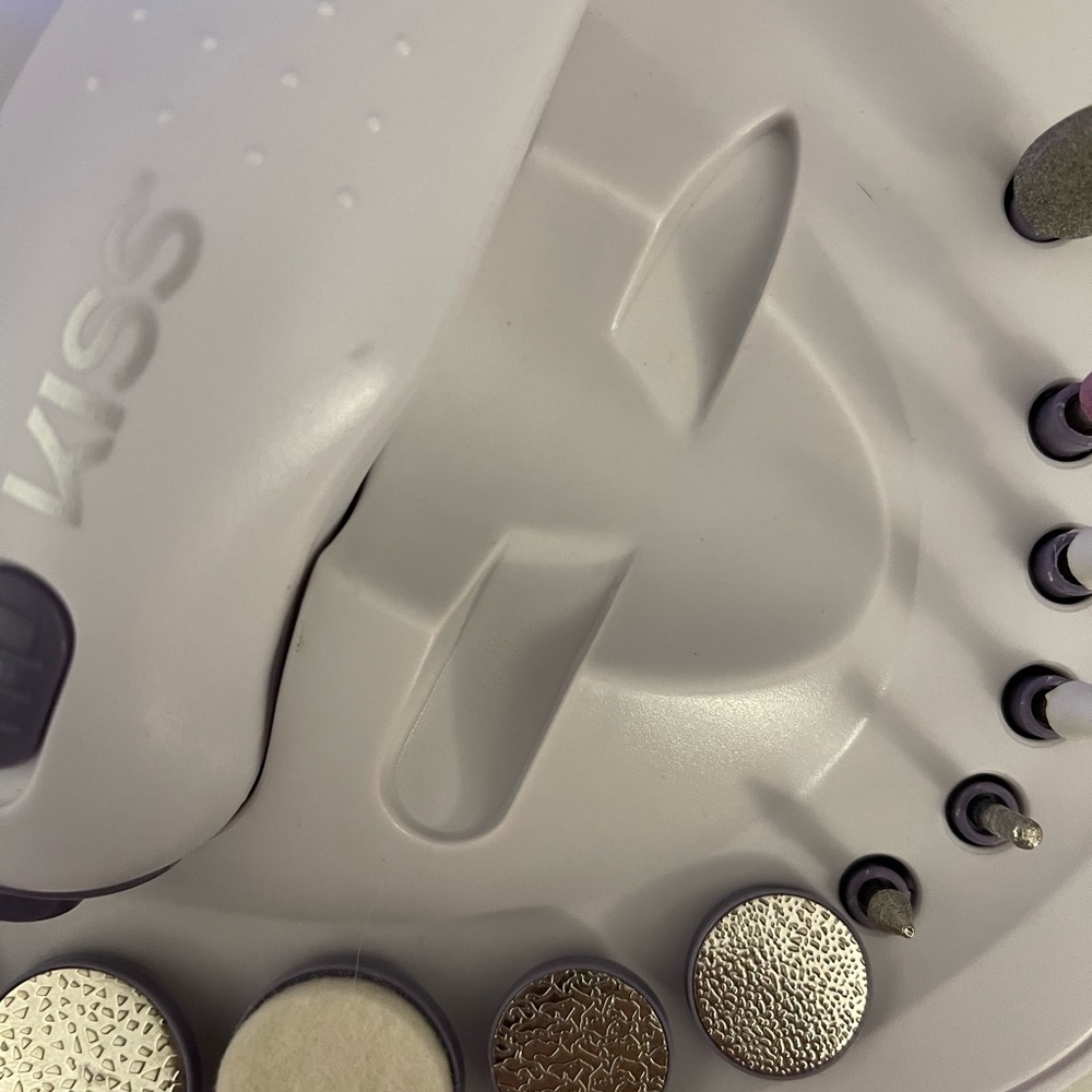(Donated)Kiss Electric Nail Manicure Set - GUC - Picture 6 of 7